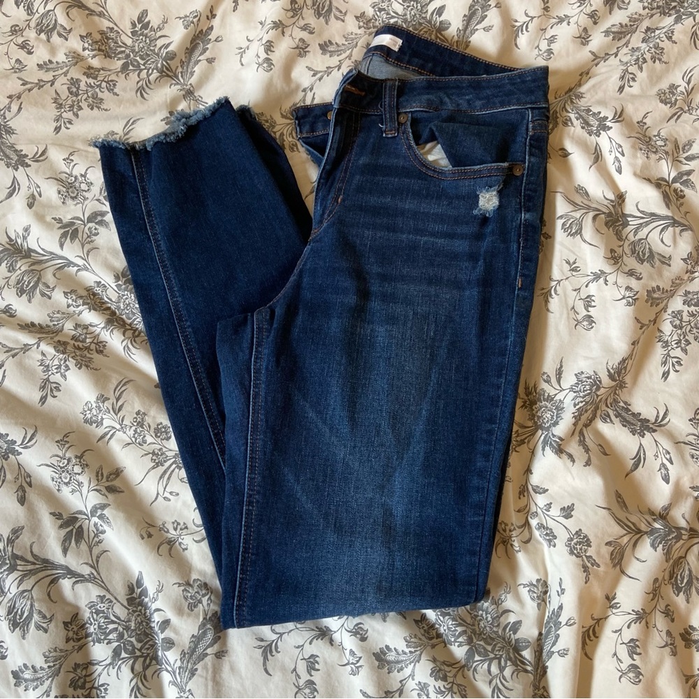EUC LC Lauren Conrad Distressed Denim Ripped Skinny Jeans Size 10 - Picture 3 of 7